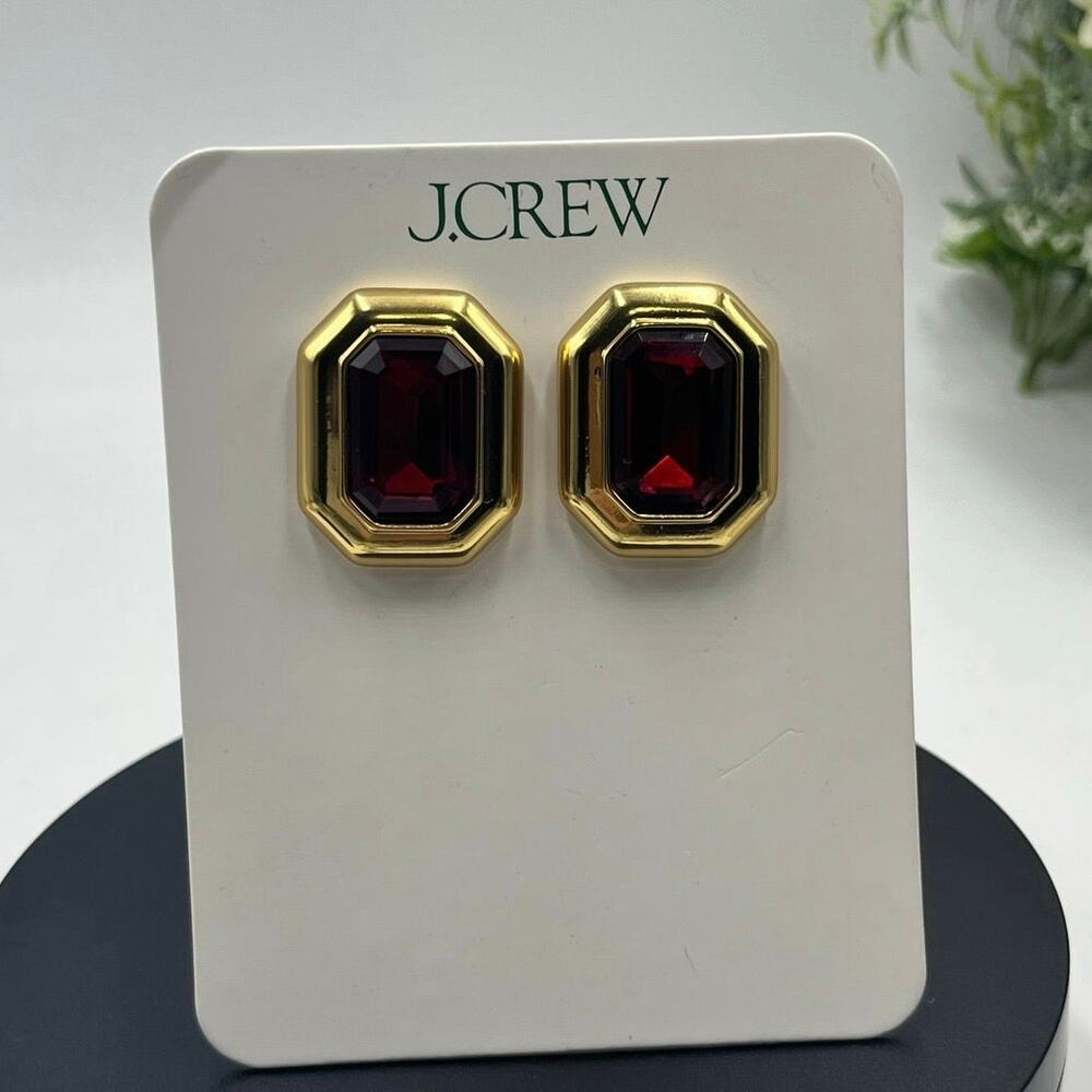 J. Crew Red Faceted Crystal Stone‎ Gold Stud Jewel box Earrings
NWT NEW